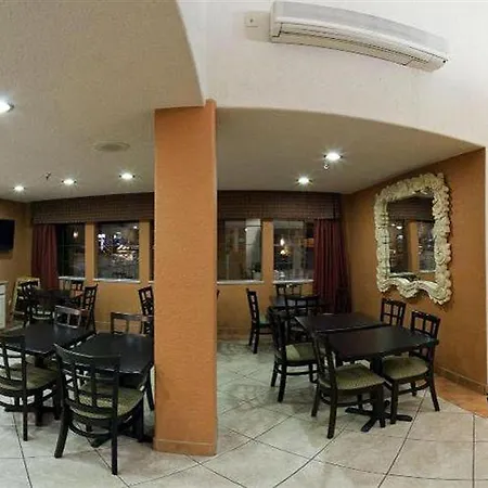 Ramada By Wyndham 3*