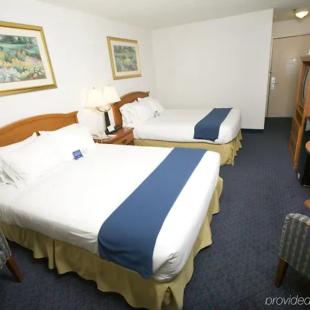 Ramada By Wyndham Hotel Santa Fe