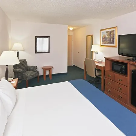 Ramada By Wyndham 3*