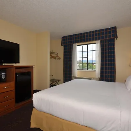 Ramada By Wyndham 3*