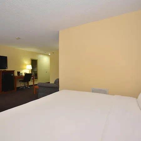 Ramada By Wyndham Hotel 3*