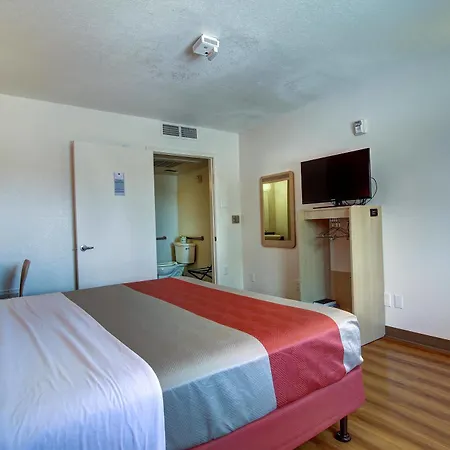 Hotel Ramada By Wyndham 3*